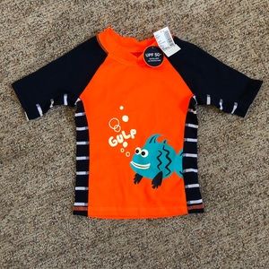 NWT! EST. 1989 rashguard swim top